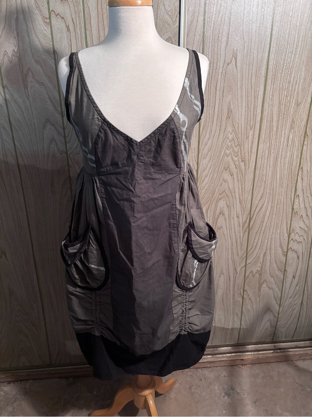 Prairie Underground Sleeveless V-Neck Pocket Tunic Dress in Charcoal Gray